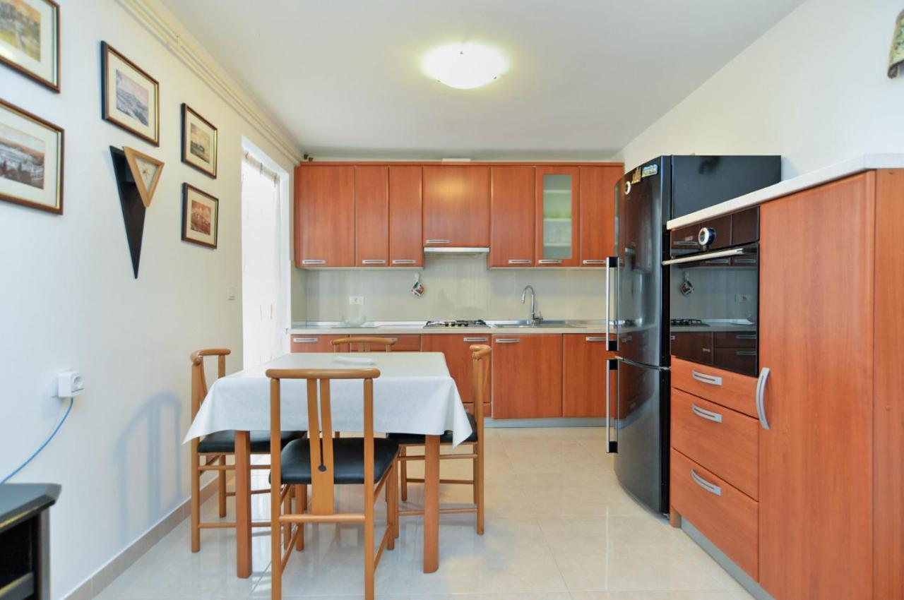 Apartment Snjezana 1064 Rovinj Bagian luar foto